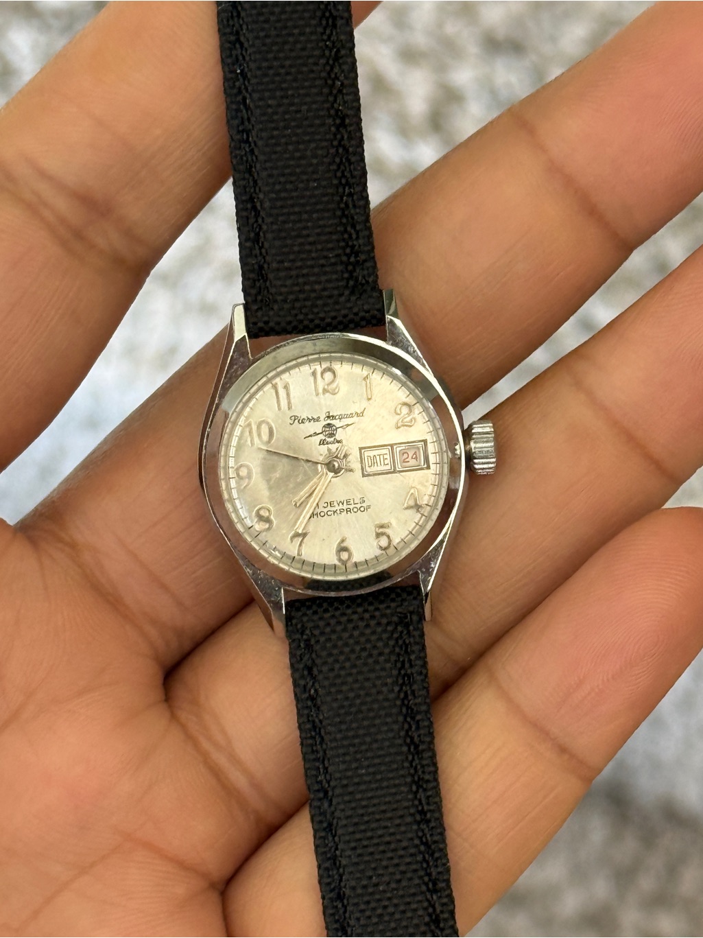 Pierre Jacquard Electra 17 Jewels Vintage Winding Up Shockproof Daydate Womens